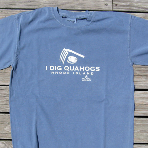 Men's T - I Dig Quahogs